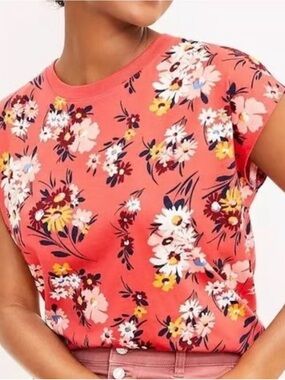 0160 LOFT Coral Floral Crewneck Tee